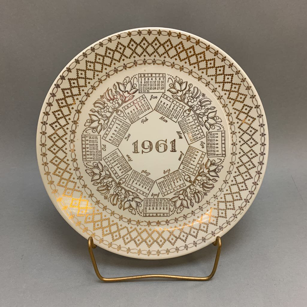 Vintage 1960 Calendar Gold Trim Decorative Plate (10