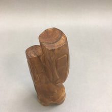Load image into Gallery viewer, Vintage Wood Sculpture Hand Carved Loving Couple (6&quot;)
