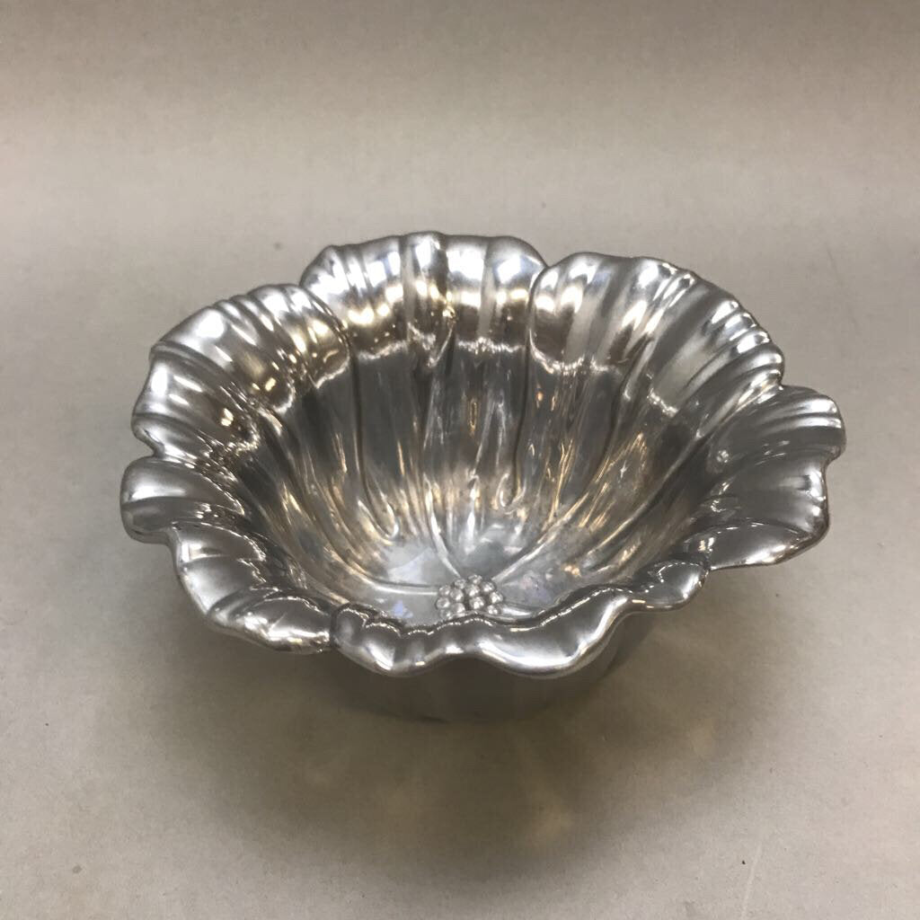 Vintage Reed & Barton Hibiscus Flower Bowl (6