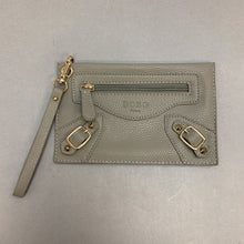 Load image into Gallery viewer, BGBG Gray Faux Leather Zip Wristlet (5x8&quot;)
