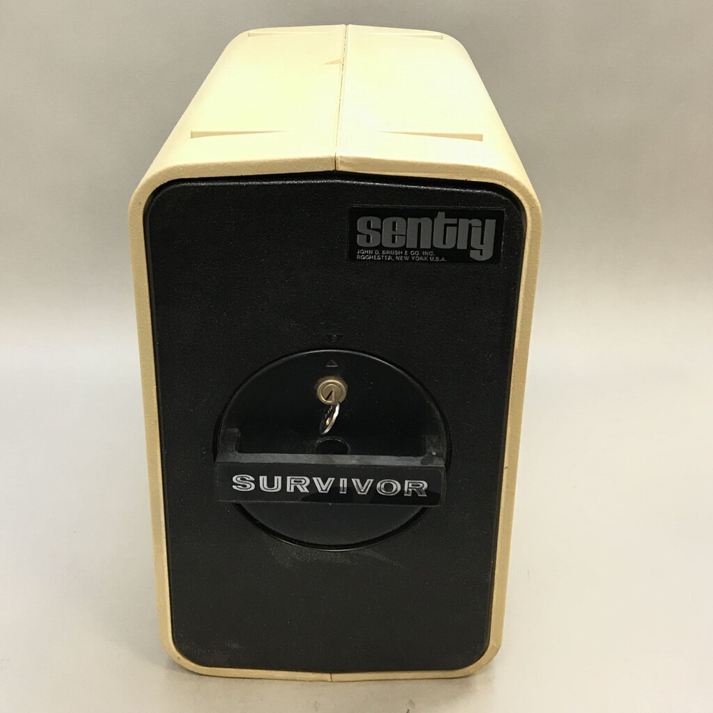 Sentry Safe Survivor w/ Key (13x8x16)