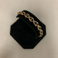 Load image into Gallery viewer, 10K Gold Diamond Topaz Tennis 7.5&quot; Bracelet (9.2g)
