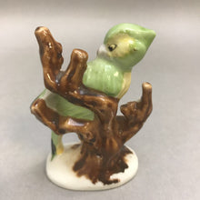 Load image into Gallery viewer, Vintage Occupied Japan Green Parakeet Figure (3.25&quot; x 2&quot;)
