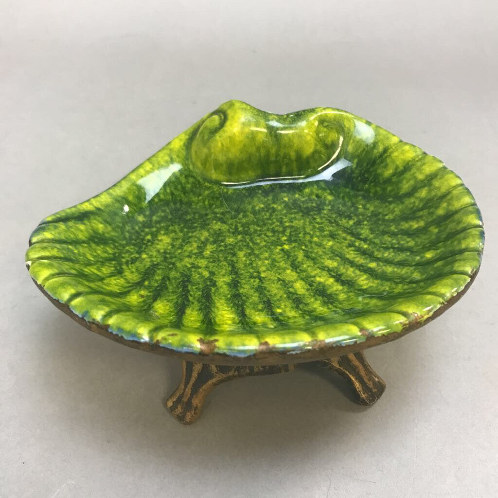 MCM California USA Pottery Green Glazed Clam Shell Footed Soap / Trinket Dish (2