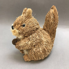 Load image into Gallery viewer, Straw Woodland Chipmunk (7&quot;)
