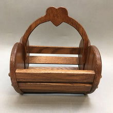 Load image into Gallery viewer, Wooden Heart Basket (9x8x7)
