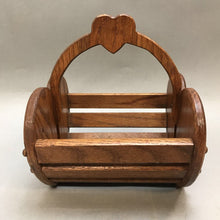 Load image into Gallery viewer, Wooden Heart Basket (9x8x7)
