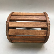 Load image into Gallery viewer, Wooden Heart Basket (9x8x7)
