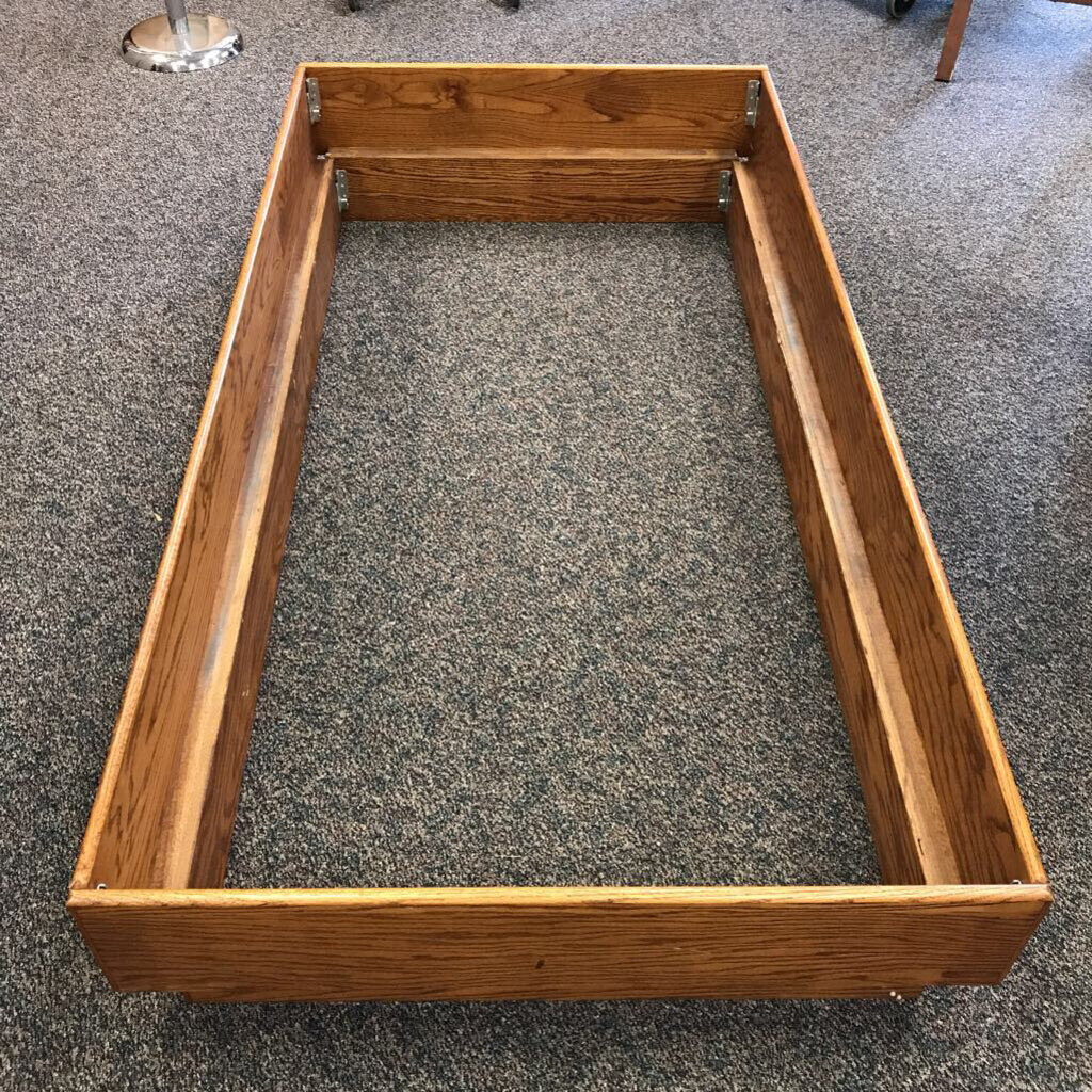 Oak Twin Bed Frame (15x76x40)