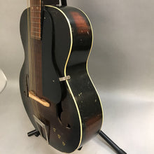 Load image into Gallery viewer, Vintage F-Hole Acoustic Guitar (39&quot;)
