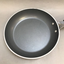 Load image into Gallery viewer, Tasty Stainless Steel Fry Pan (~9.5&quot;)
