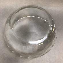 Load image into Gallery viewer, Large Clear Glass Bowl (6x9)
