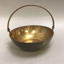 Load image into Gallery viewer, Vintage Small Brass Basket (5&quot;)
