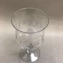 Load image into Gallery viewer, Vintage Etched Scottish Thistle Optic Water Wine Glass (6&quot;)(8 Available)
