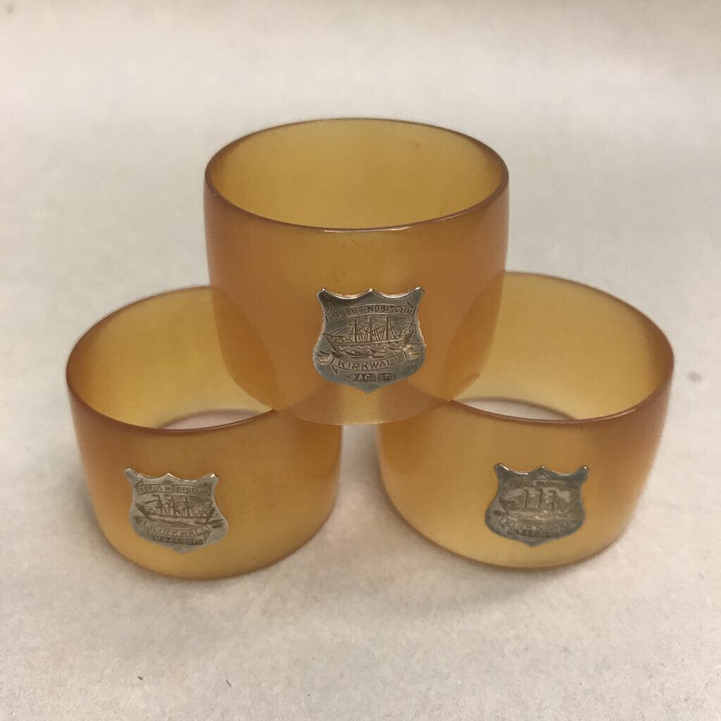 Kirkwall W D & C Co STG Sideus Nubiscum Ship Symbol Lucite Napkin Ring Set (3)