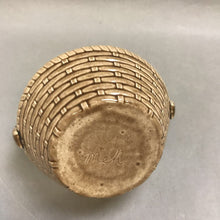 Load image into Gallery viewer, Porcelain Basket with 3 Eggs (7&quot;)
