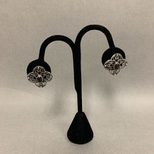 Load image into Gallery viewer, Sterling Filigree Garnet Earrings (1&quot;)
