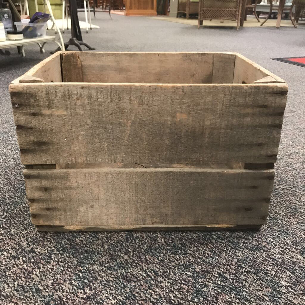 Vintage Hartline Wooden Crate (12x18x14)