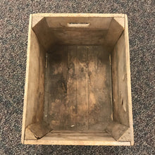 Load image into Gallery viewer, Vintage Hartline Wooden Crate (12x18x14)
