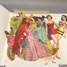 Load image into Gallery viewer, Vintage Paper Doll Set &quot;Gay &amp; Gail&quot; (Mixed)
