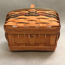 Load image into Gallery viewer, Longaberger Basket (11x8x11)
