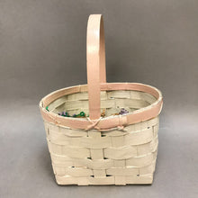 Load image into Gallery viewer, Vintage Easter Basket (10x8x6)
