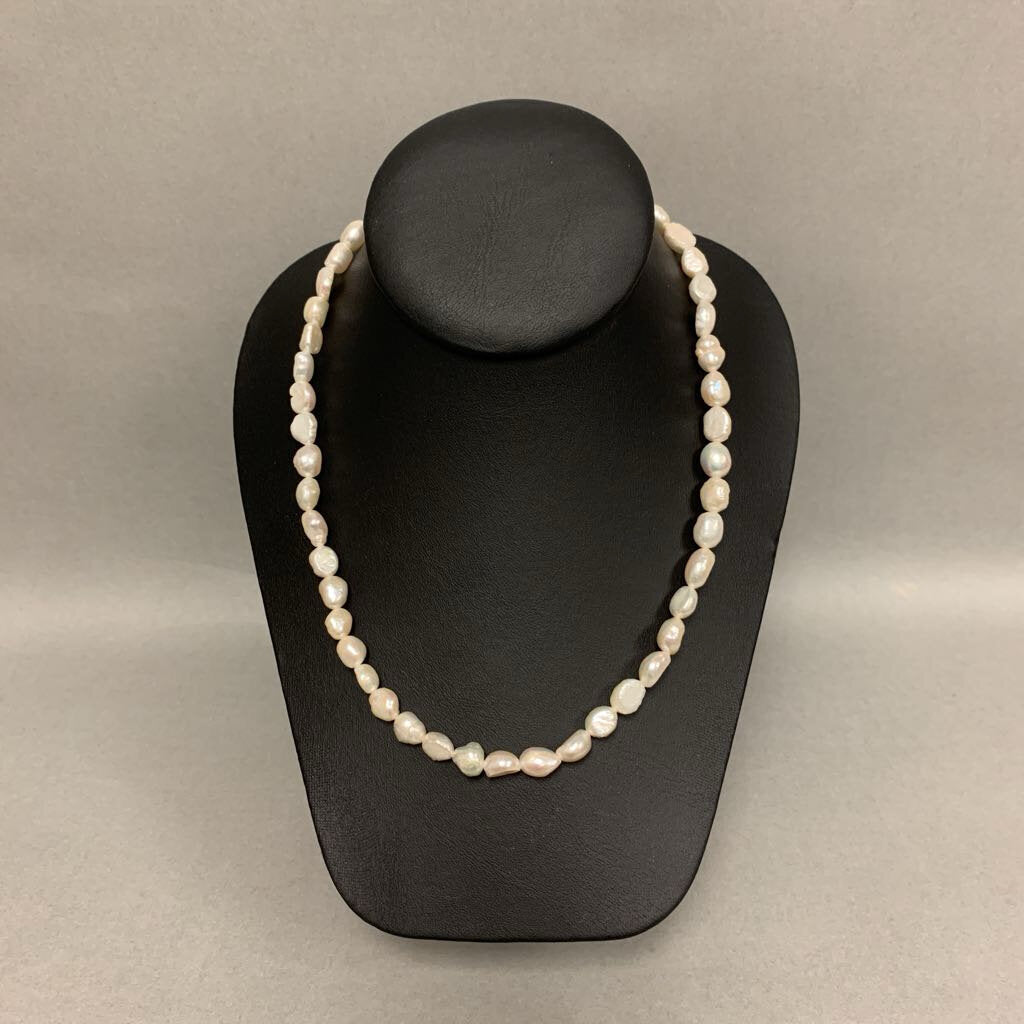 Freshwater Baroque Pearl Single Strand Necklace (18