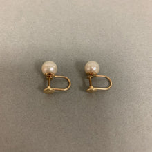 Load image into Gallery viewer, 14K Gold Pearl Screw-Back Earrings (2.3g)
