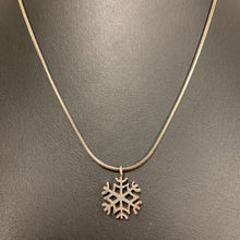 Load image into Gallery viewer, Aarikka Finland Snowflake Pendant on 20&quot; Snake Chain
