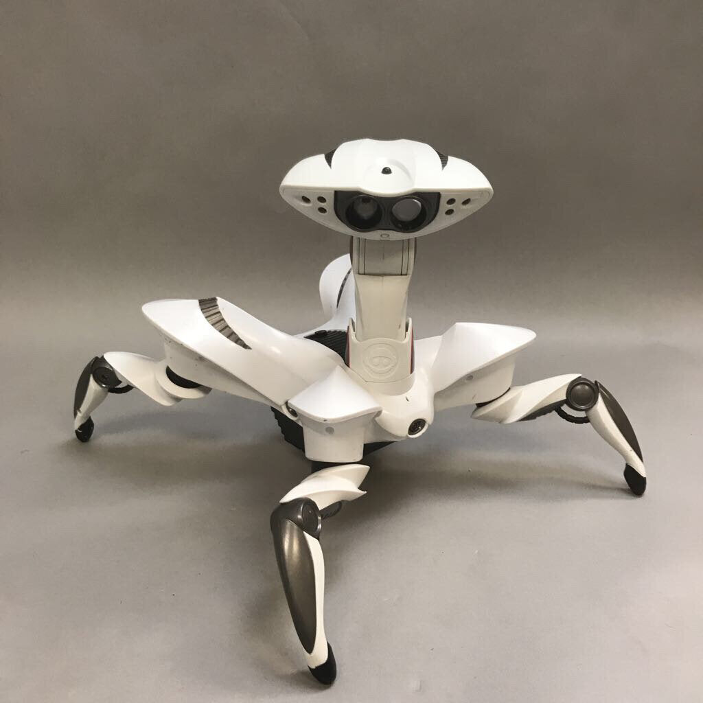 Wowwee Roboquad White Robotic Spider Toy (No Remote) (10x12x13)