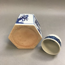 Load image into Gallery viewer, Blue &amp; White Glazed Porcelain Ginger Jar (6&quot;)
