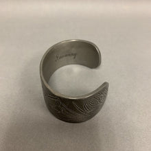 Load image into Gallery viewer, Salisbury Pewter January Birth Flower Cuff Bracelet
