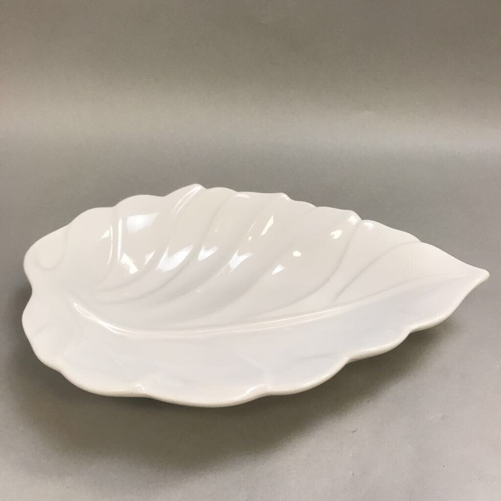 Royal Haeger Pottery White Leaf Dish Serving Plate Bowl (13