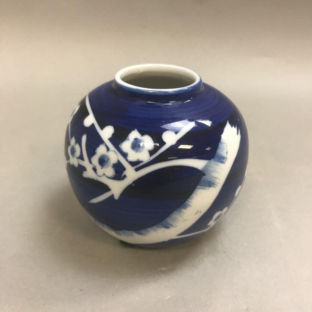 Blue & White Asian Cherry Blossom Ginger Pot (5