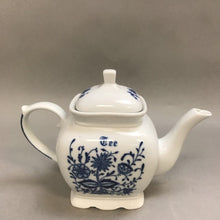 Load image into Gallery viewer, Asian Blue &amp; White Ceramic Tea Pot As Is (2pcs)
