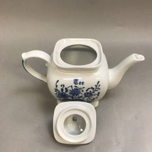 Load image into Gallery viewer, Asian Blue &amp; White Ceramic Tea Pot As Is (2pcs)
