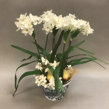 Load image into Gallery viewer, Asian Blue &amp; White Ceramic Pot w Silk Narcissus Flower Bulbs (14&quot;)
