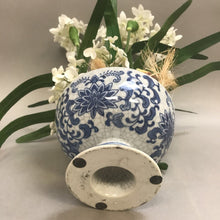 Load image into Gallery viewer, Asian Blue &amp; White Ceramic Pot w Silk Narcissus Flower Bulbs (14&quot;)
