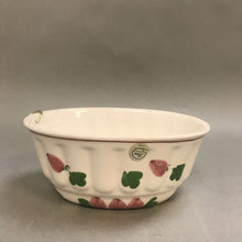 Load image into Gallery viewer, Vintage Price Oval Ceramic Jello Mold Decor Pink (7&quot; x 5&quot; x 3&quot;)
