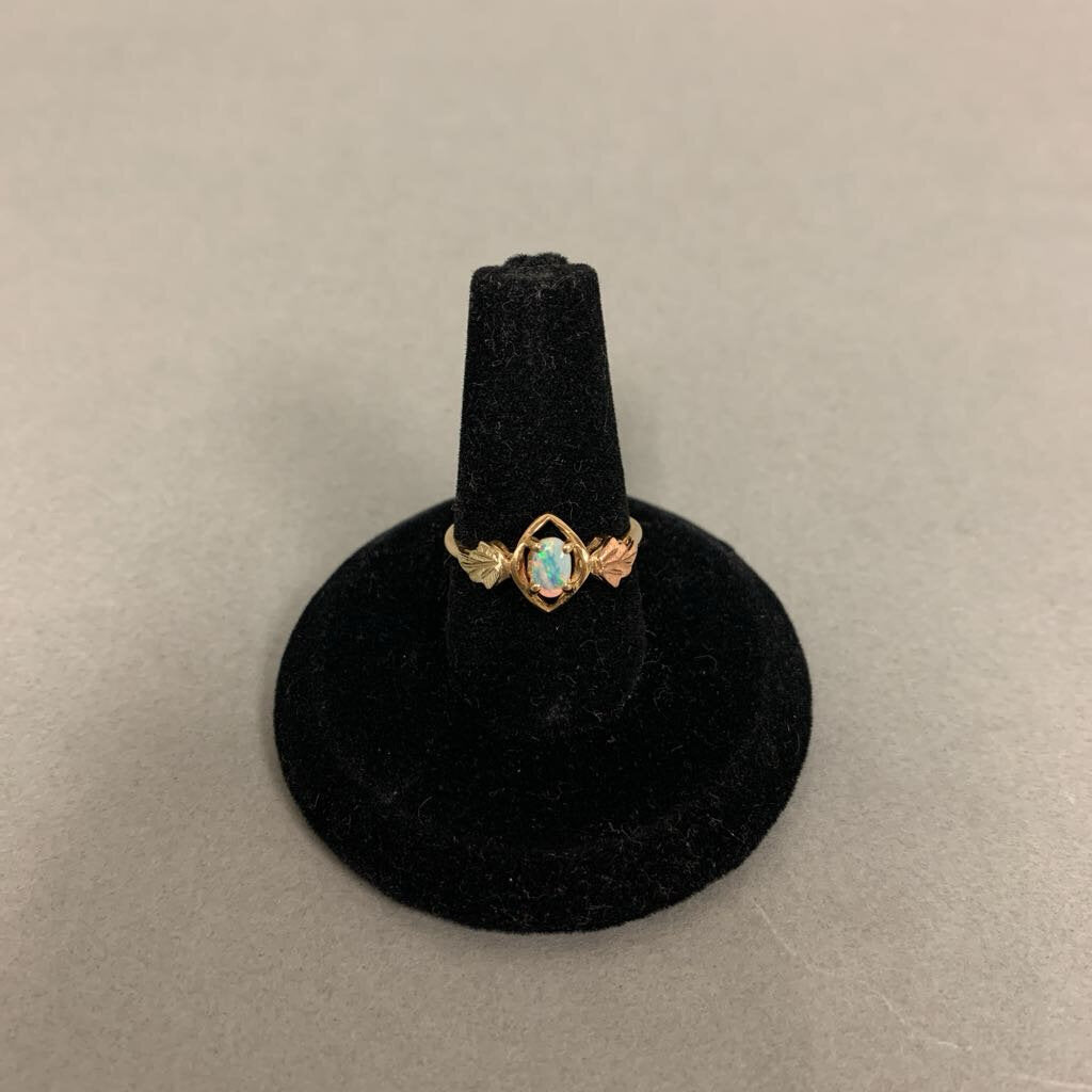 10K Gold Ethiopian Opal Ring sz 5 (1.4g)