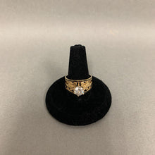 Load image into Gallery viewer, 14K Gold Cubic Zirconia Artistica Ring sz 8 (5.2g)
