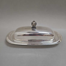 Load image into Gallery viewer, Silverplate Covered Butter Dish (3x8x4)
