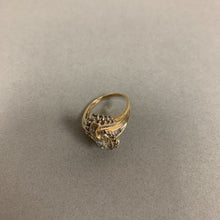 Load image into Gallery viewer, 10K Gold Diamond Ring sz 7 (4.2g)
