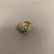 Load image into Gallery viewer, 14K Gold Diamond Ring sz 6 (6.0g)
