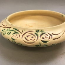 Load image into Gallery viewer, Roseville Pottery Velmoss Scroll low Bowl 118-6 (3x6)
