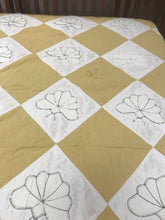 Load image into Gallery viewer, Vintage Hand Made Butterfly Quilt (88x72)
