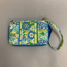 Load image into Gallery viewer, Vera Bradley English Meadow Phone Holder Wallet (6x3.5&quot;)
