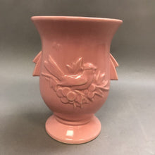 Load image into Gallery viewer, Vintage McCoy Pink Cardinal Song Bird/Berry Vase 40s (8&quot;)
