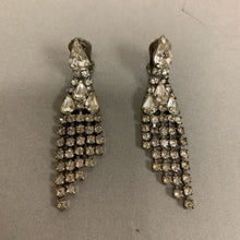 Load image into Gallery viewer, Vintage Clear Rhinestone Chandellier Clip Earrings (3&quot;)
