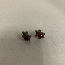 Load image into Gallery viewer, Vintage Jelly Belly Red Turtle Screw Back Earrings
